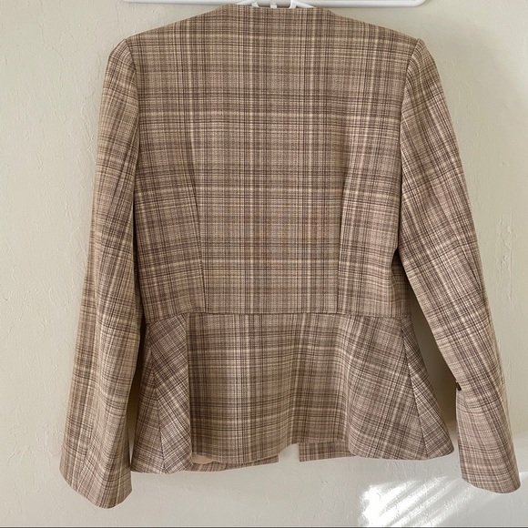 Simple Retro Blazer - Picture 6 of 8